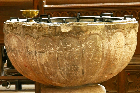 Restaurierung der romanischen Tauffünte in 2019